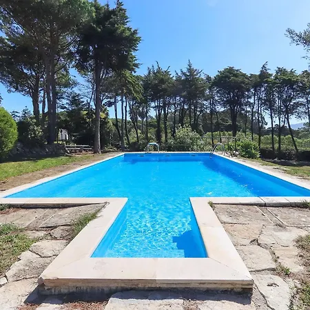 Classic With Pool By Homing Villa *