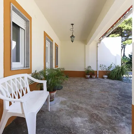 Villa Classic With Pool By Homing Sintra