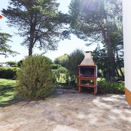 Villa Classic With Pool By Homing Sintra