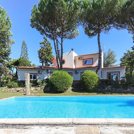 Villa Classic With Pool By Homing Sintra